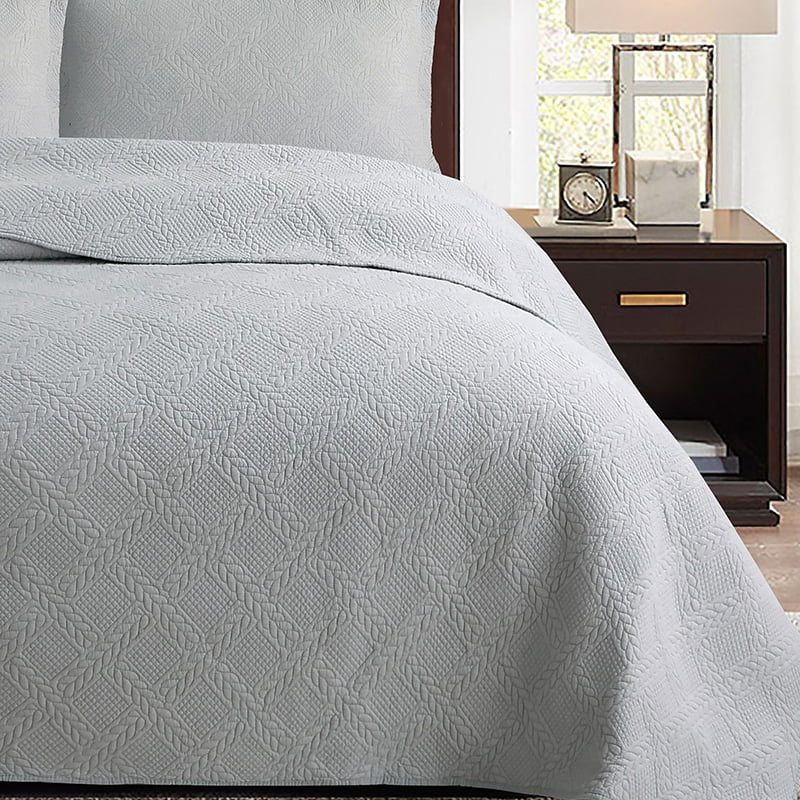 3PC Embroidery Quilt Set