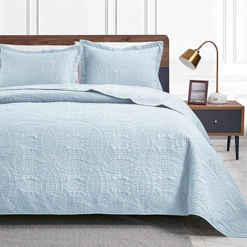 Modern Style Coin Pattern Ultrasonic Quilt Set